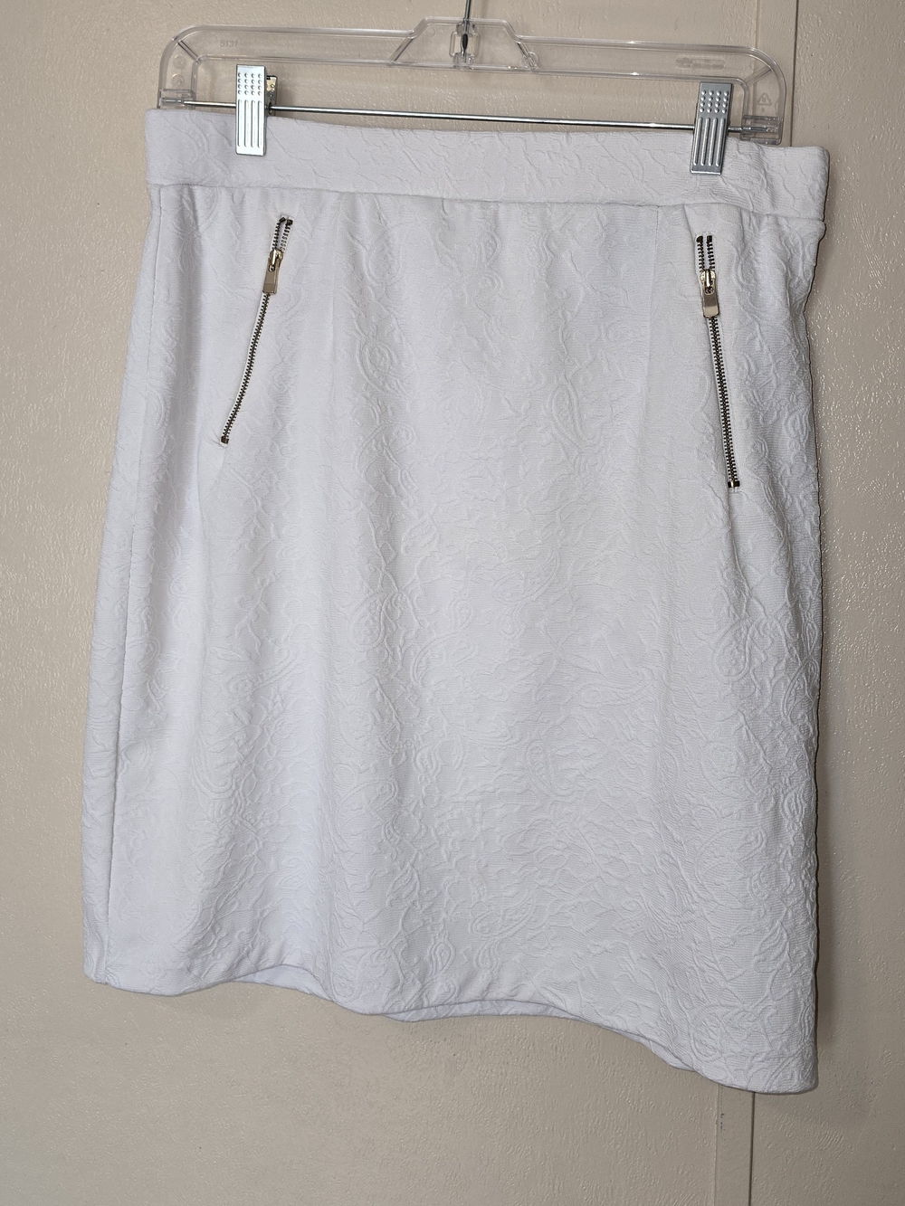 Cato Paisley Mini Skirt in White Size Medium Like New